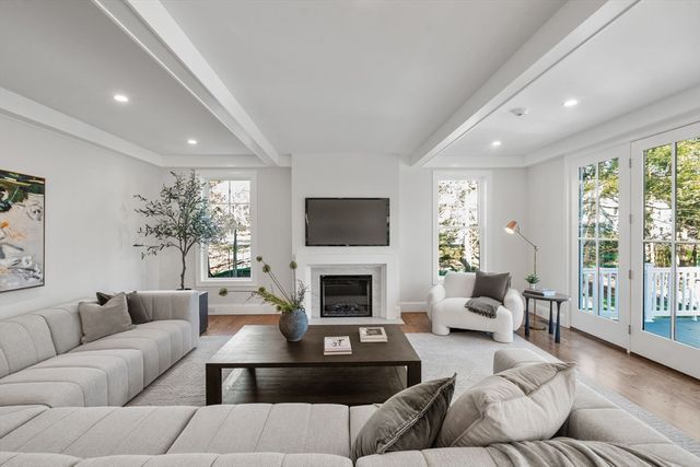 201 Lowell Road, Wellesley, MA 02481