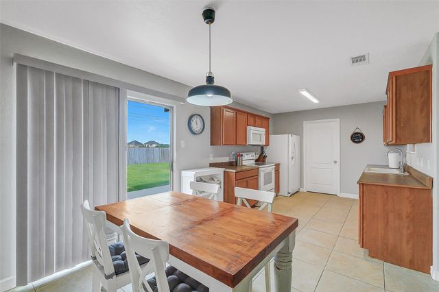 9002 Kerry Prairie Lane, Richmond, TX 77407