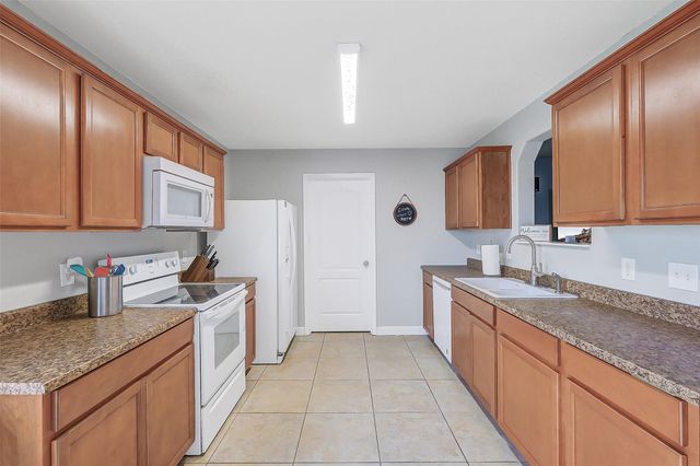 9002 Kerry Prairie Lane, Richmond, TX 77407