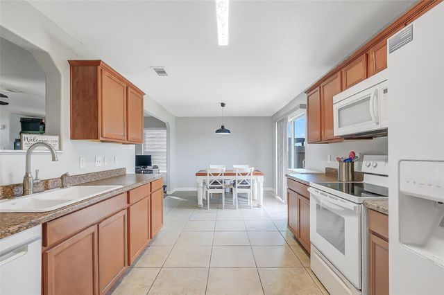 9002 Kerry Prairie Lane, Richmond, TX 77407