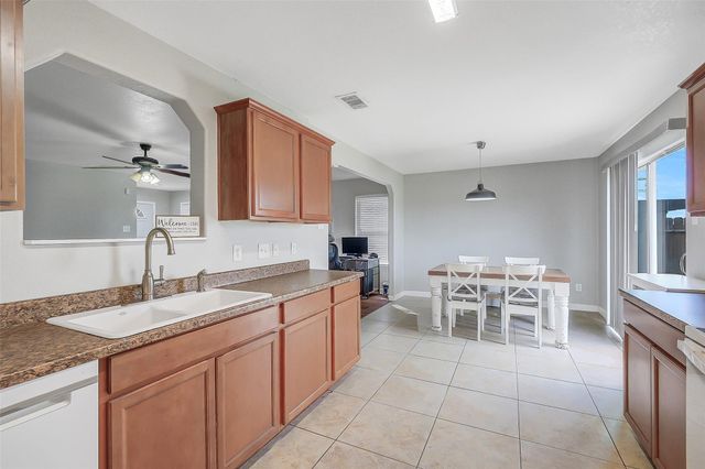 9002 Kerry Prairie Lane, Richmond, TX 77407