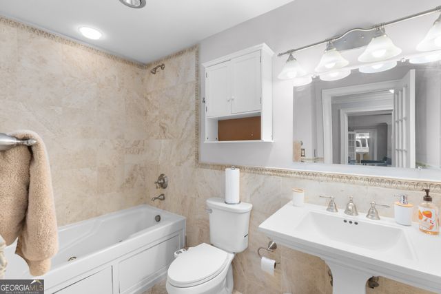 795 Hammond Drive APT 2408, Sandy Springs, GA 30328
