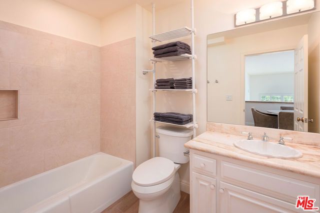 2337 Fox Hills Drive 102, Los Angeles, CA 90064