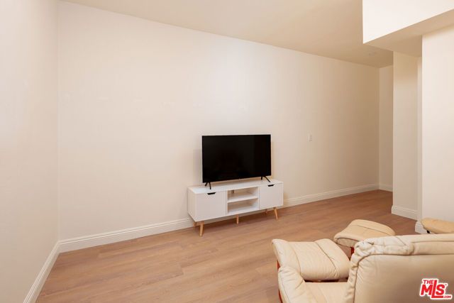 2337 Fox Hills Drive 102, Los Angeles, CA 90064