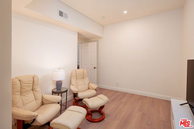 2337 Fox Hills Drive 102, Los Angeles, CA 90064