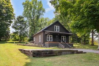 2460 Little Bartons Creek Rd, Cumberland Furnace, TN 37051