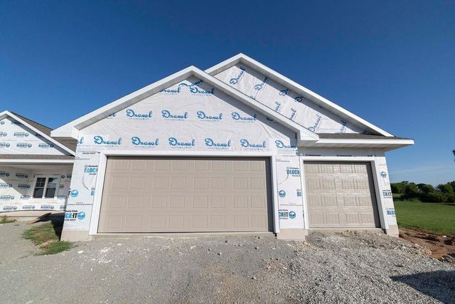 550 ROYAL ST PATS DRIVE, Wrightstown, WI 54180