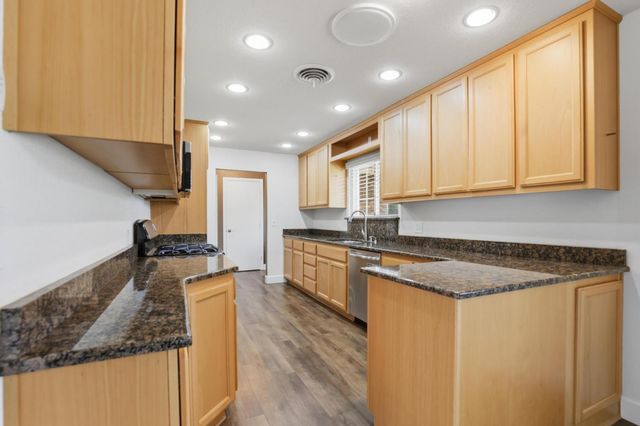 6049 Wood Ln, Marysville, CA 95901