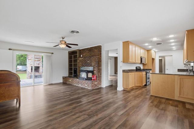 6049 Wood Ln, Marysville, CA 95901
