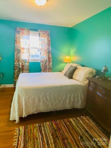 422 Mirror Lake Road, Salisbury, NC 28144