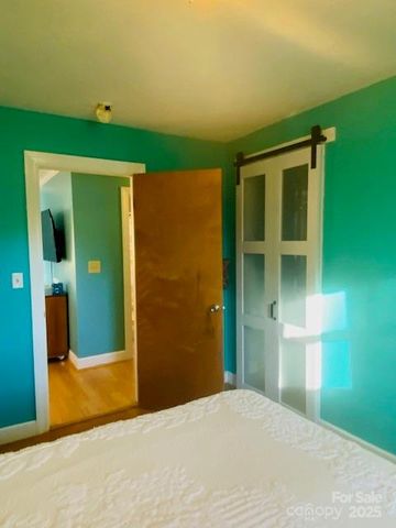 422 Mirror Lake Road, Salisbury, NC 28144