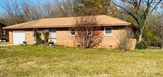 422 Mirror Lake Road, Salisbury, NC 28144