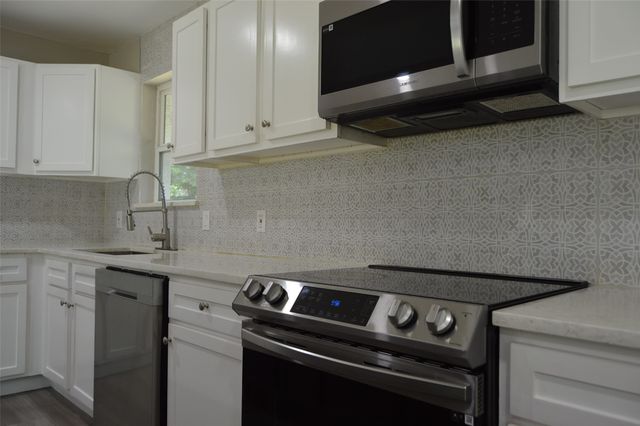 501 E 2nd Street, Quinlan, TX 75474