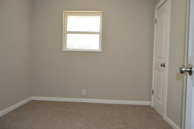 501 E 2nd Street, Quinlan, TX 75474