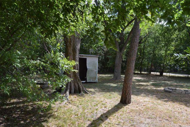 501 E 2nd Street, Quinlan, TX 75474