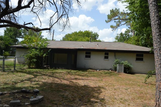 501 E 2nd Street, Quinlan, TX 75474