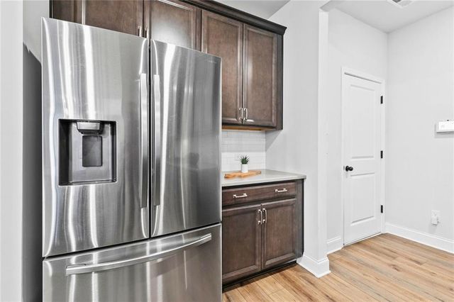 726 Lanarck Way, Peachtree City, GA 30269