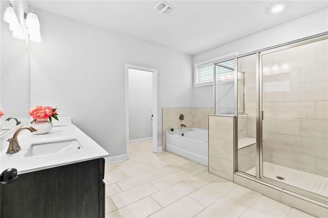 726 Lanarck Way, Peachtree City, GA 30269