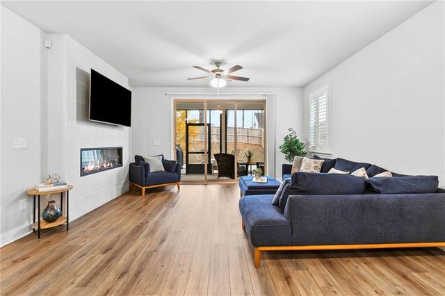 726 Lanarck Way, Peachtree City, GA 30269