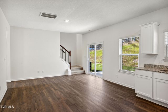 1080 Edison Road, Johnson City, TN 37615