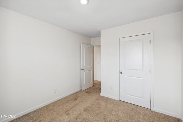 1080 Edison Road, Johnson City, TN 37615