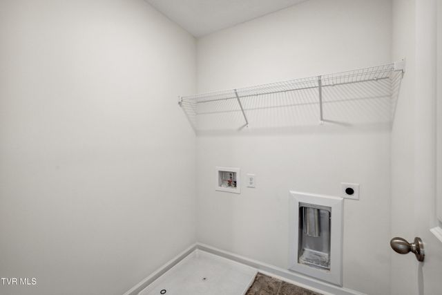 1080 Edison Road, Johnson City, TN 37615