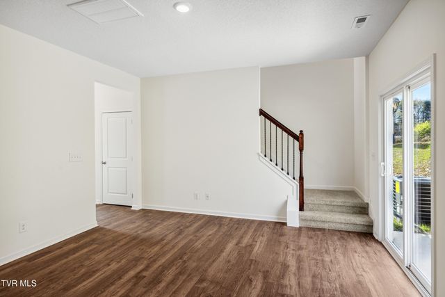 1080 Edison Road, Johnson City, TN 37615