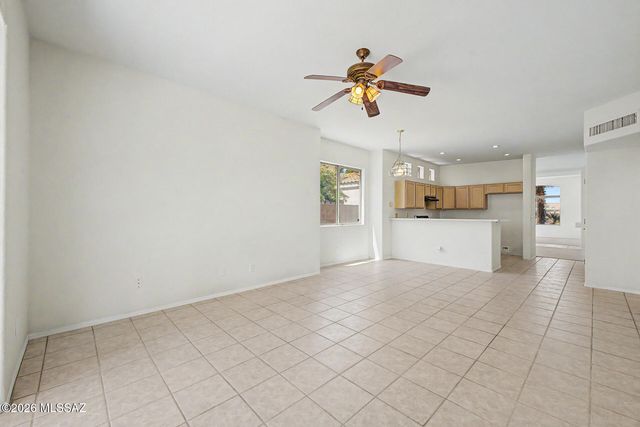 8453 S Camino Bengala, Tucson, AZ 85747