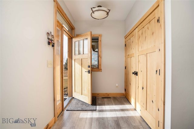 220 Cayuse Trail, Bozeman, MT 59718
