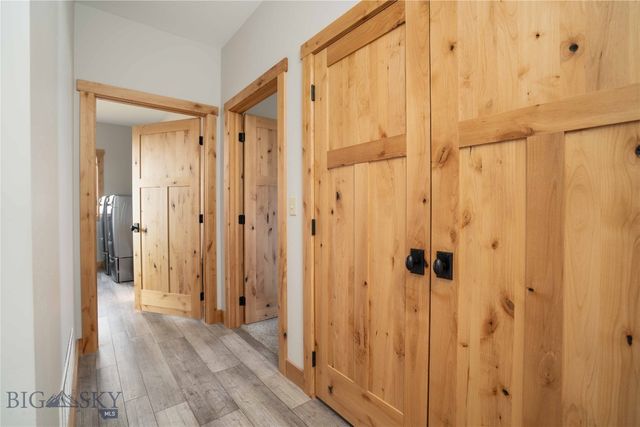 220 Cayuse Trail, Bozeman, MT 59718