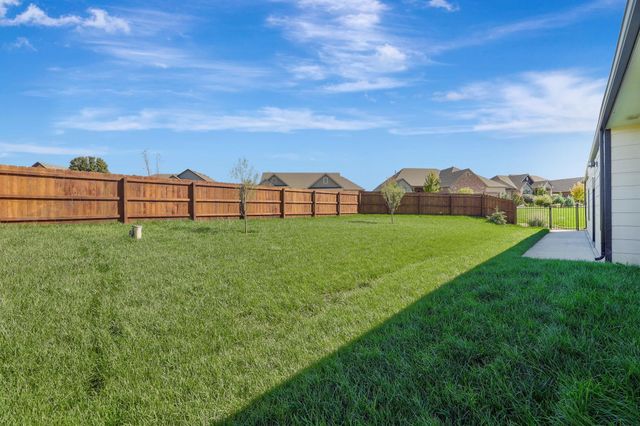 4670 W Emerald Bay Ct, Wichita, KS 67205