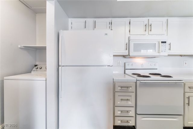 8600 West Charleston Boulevard 2177, Las Vegas, NV 89117