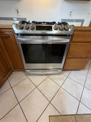 10413 W University Ct, Wichita, KS 67209