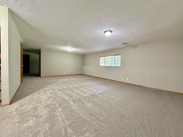 10413 W University Ct, Wichita, KS 67209