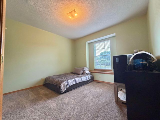 10413 W University Ct, Wichita, KS 67209
