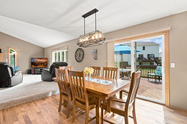 2412 Maple Court, Buffalo, MN 55313