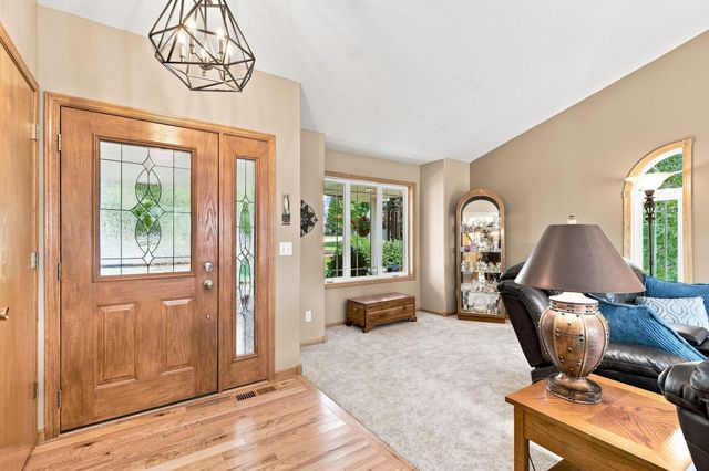2412 Maple Court, Buffalo, MN 55313