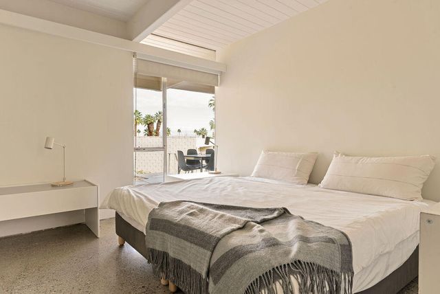 483 Sandpiper Street, Palm Desert, CA 92260