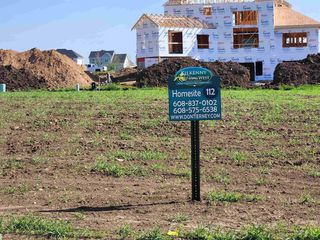 L112 Ginger Lane, Waunakee, WI 53597