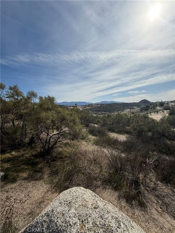 40680 Faure Road, Hemet, CA 92544