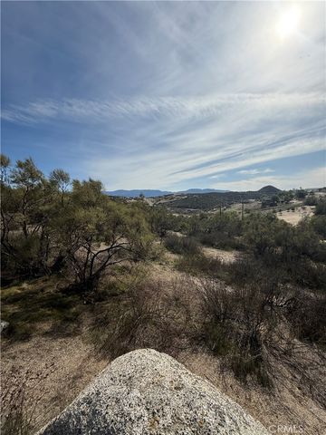 40680 Faure Road, Hemet, CA 92544