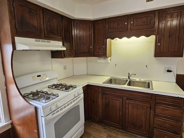 855 Adams Street SE, Grand Rapids, MI 49507