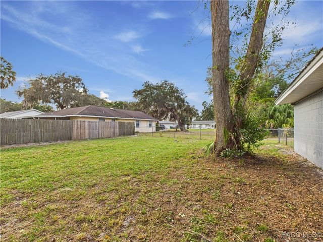 1403 Lakeshore Drive, Inverness, FL 34450