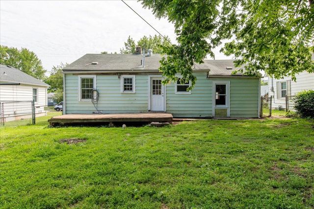 1823 W Olive Street, Springfield, MO 65802
