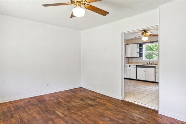 1823 W Olive Street, Springfield, MO 65802