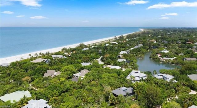 933 Strangler Fig LN, Sanibel, FL 33957