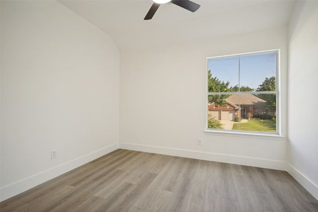 1501 Shadow Crest Drive, Corinth, TX 76210