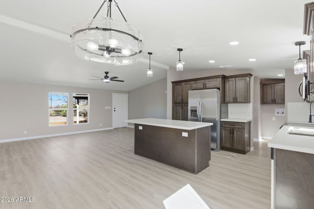 24275 N CLEVELAND Street, Paulden, AZ 86334