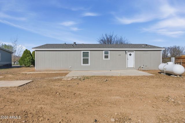 24275 N CLEVELAND Street, Paulden, AZ 86334