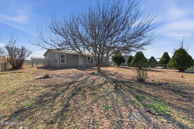 24275 N CLEVELAND Street, Paulden, AZ 86334